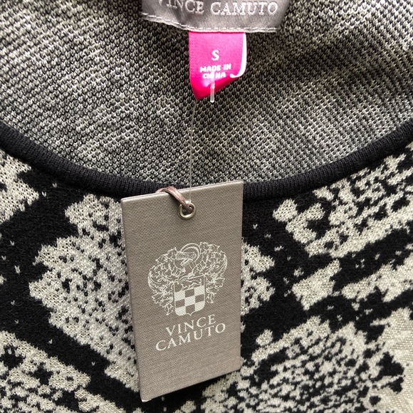Vince Camuto Snake Print Sweater Dress Sz Small NWT - Picture 3 of 4